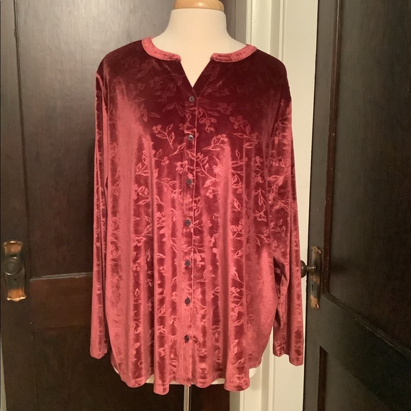 Lands end woman’s stunning velour top - Picture 2 of 6